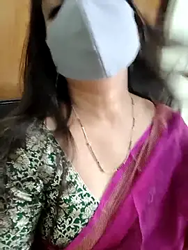 Snapshot of yoursana- chatting on November 13, 2025, 5:11 am yoursana- online show from November 13, 2025, 5:11 am