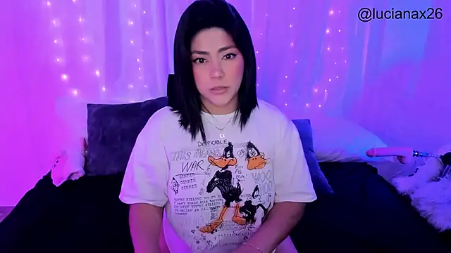 lucy26  online show from November 4, 2025, 2:59 am