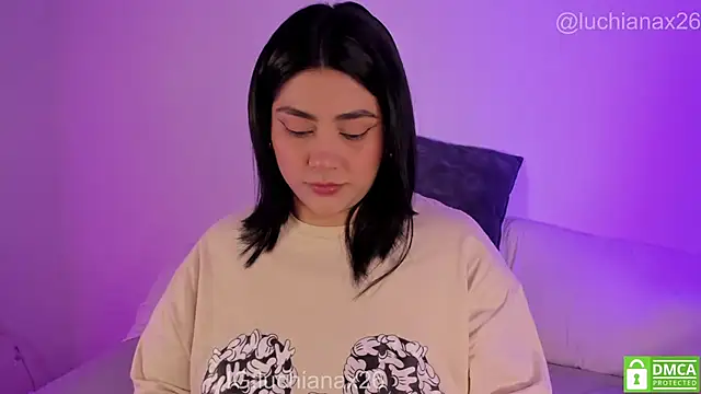 lucy26  online show from March 31, 2026, 2:13 am