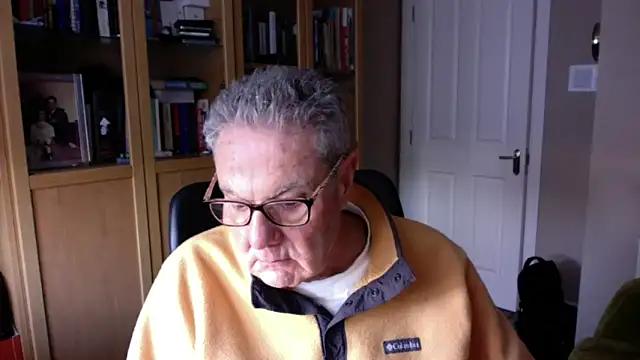 Snapshot of Oldpistolpete chatting on January 16, 2025, 10:21 am Oldpistolpete online show from January 16, 2025, 10:21 am