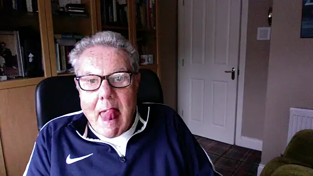 Snapshot of Oldpistolpete chatting on February 11, 2025, 3:08 pm Oldpistolpete online show from February 11, 2025, 3:08 pm