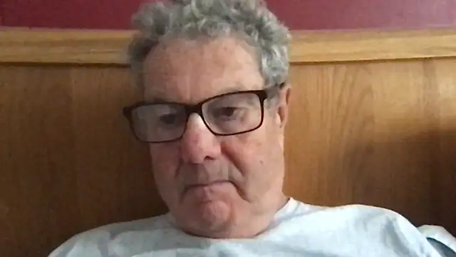 Snapshot of Oldpistolpete chatting on October 21, 2025, 9:52 am Oldpistolpete online show from October 21, 2025, 9:52 am