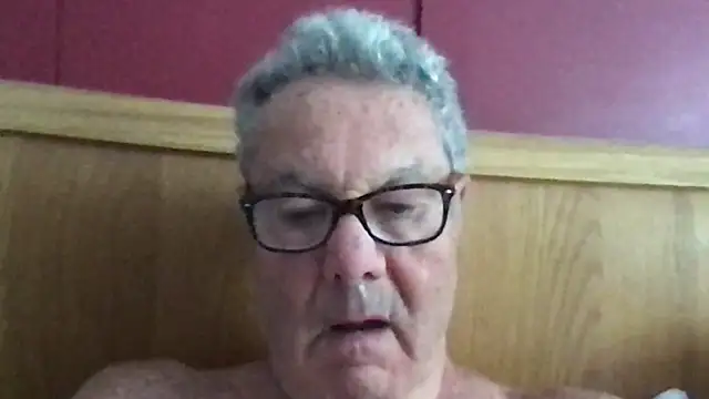 Snapshot of Oldpistolpete chatting on September 30, 2025, 9:04 am Oldpistolpete online show from September 30, 2025, 9:04 am