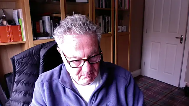 Snapshot of Oldpistolpete chatting on October 13, 2025, 10:50 am Oldpistolpete online show from October 13, 2025, 10:50 am