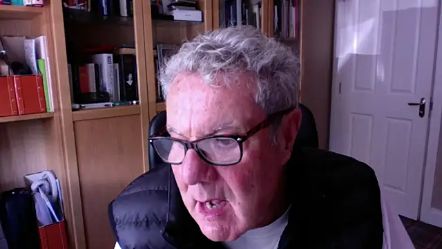 Snapshot of Oldpistolpete chatting on October 6, 2025, 1:01 pm Oldpistolpete online show from October 6, 2025, 1:01 pm