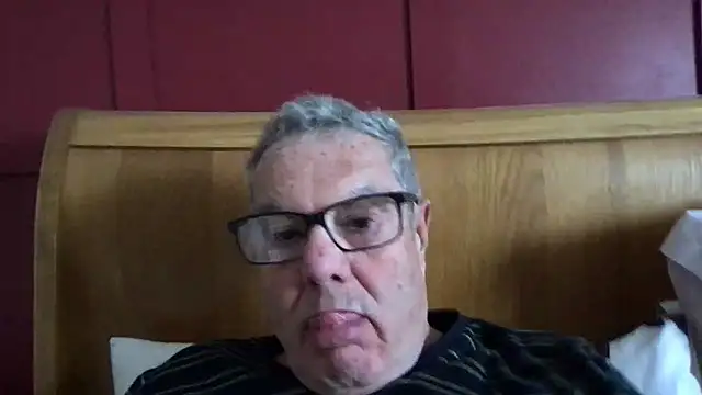 Snapshot of Oldpistolpete chatting on March 21, 2025, 9:45 am Oldpistolpete online show from March 21, 2025, 9:45 am