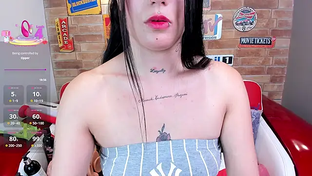 Snapshot of miss_sharlotte18 chatting on March 5, 2025, 6:01 pm miss sharlotte18 online show from March 5, 2025, 6:01 pm