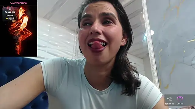 Snapshot of Eva-Williams chatting on March 18, 2025, 12:19 am Eva-Williams online show from March 18, 2025, 12:19 am