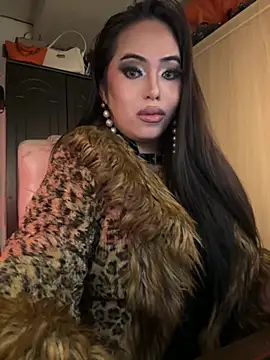 BigDominaMia online show from February 26, 2026, 5:46 pm