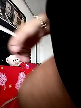 Snapshot of Edithxxx1 chatting on November 5, 2025, 3:48 pm Edithxxx1 online show from November 5, 2025, 3:48 pm