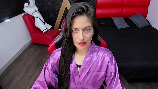 AnnyMilet  online show from May 28, 2026, 2:12 pm