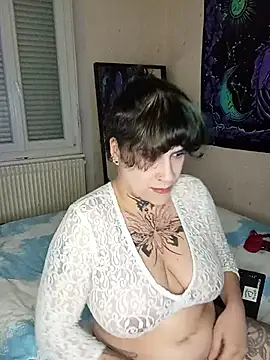 callmelouve online show from March 29, 2026, 7:59 pm