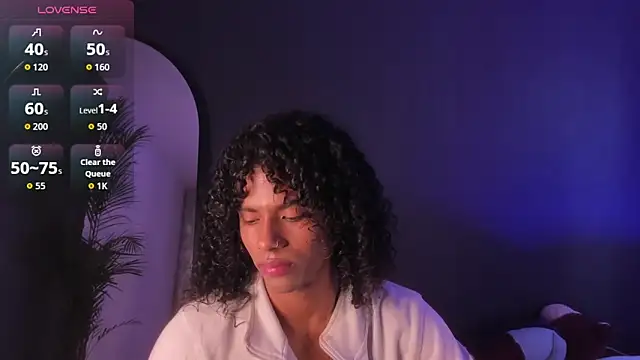 Snapshot of Lucas_eevans chatting on October 24, 2025, 1:21 pm Lucas eevans online show from October 24, 2025, 1:21 pm