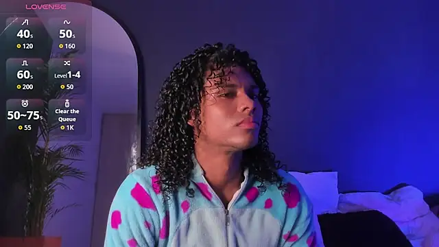 Snapshot of Lucas_eevans chatting on October 29, 2025, 12:04 pm Lucas eevans online show from October 29, 2025, 12:04 pm