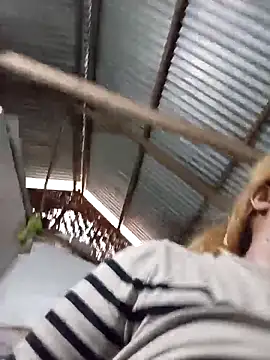 Snapshot of wet_babexxx chatting on October 23, 2025, 7:18 am wet babexxx online show from October 23, 2025, 7:18 am