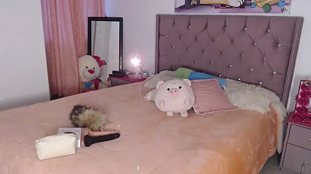 Snapshot of Valen_Brown chatting on October 7, 2025, 10:38 am Valen Brown online show from October 7, 2025, 10:38 am