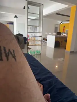 mrtnivnn online show from March 8, 2026, 2:42 pm