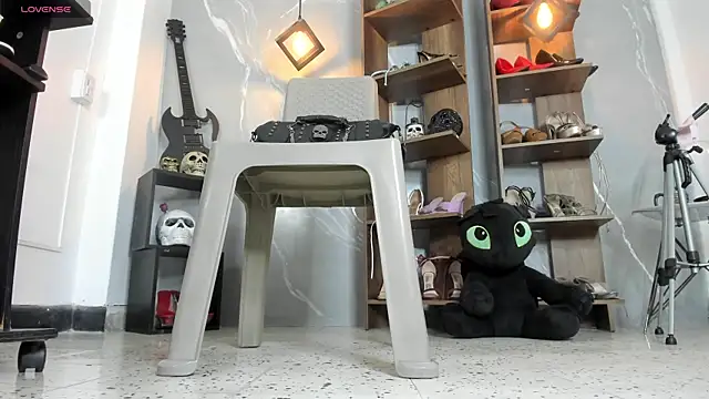 MirandaHaguen online show from November 29, 2025, 8:53 pm