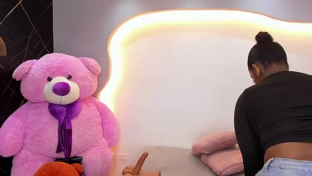 Snapshot of ArianaBlackk chatting on June 24, 2026, 12:48 pm ArianaBlackk online show from June 24, 2026, 12:48 pm