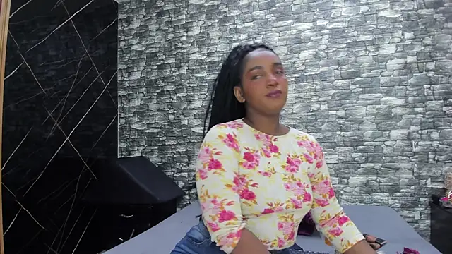 Snapshot of ArianaBlackk chatting on December 19, 2025, 12:18 pm ArianaBlackk online show from December 19, 2025, 12:18 pm