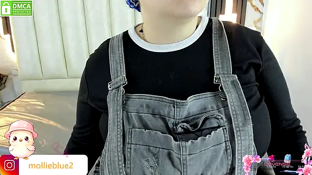 Snapshot of mollieblue69 chatting on September 19, 2025, 12:42 pm mollieblue69 online show from September 19, 2025, 12:42 pm