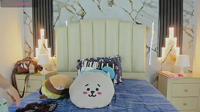 Snapshot of mollieblue69 chatting on March 16, 2025, 1:06 pm mollieblue69 online show from March 16, 2025, 1:06 pm