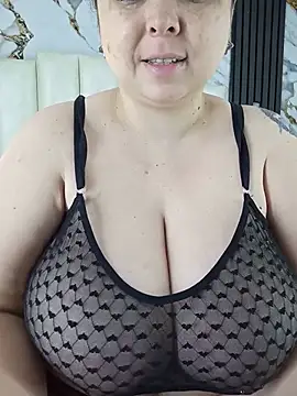 mollieblue69 online show from May 29, 2026, 1:06 pm