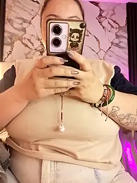 Snapshot of mollieblue69 chatting on November 29, 2025, 1:00 pm mollieblue69 online show from November 29, 2025, 1:00 pm