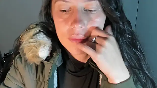 sandyquinnxx online show from March 18, 2026, 4:41 pm