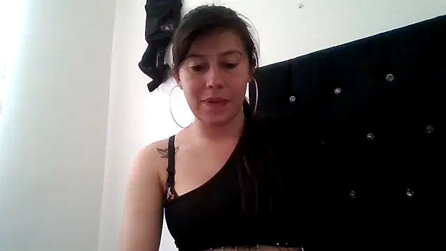 sandyquinnxx online show from November 22, 2025, 7:35 pm