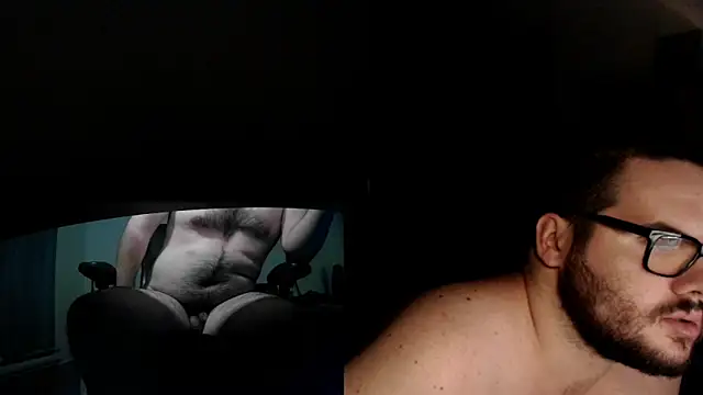 Snapshot of fck_boy123 chatting on December 14, 2025, 5:35 am fck boy123 online show from December 14, 2025, 5:35 am