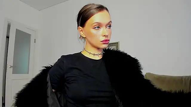 Snapshot of Kossie_ chatting on October 23, 2025, 6:39 pm Kossie online show from October 23, 2025, 6:39 pm