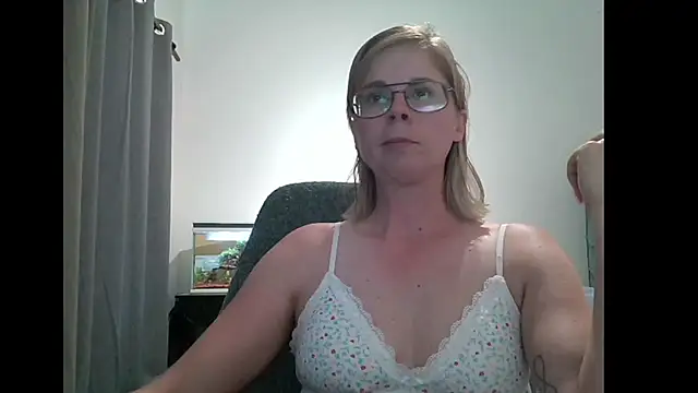 Snapshot of SavannaGirly chatting on February 21, 2025, 11:33 am SavannaGirly online show from February 21, 2025, 11:33 am