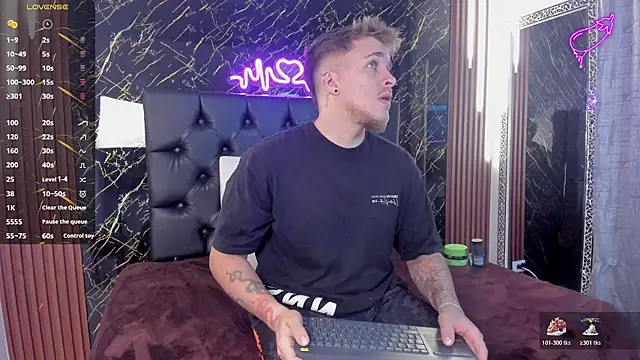 keane lee online show from November 13, 2025, 12:42 pm