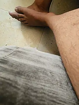 GlenXCan online show from September 17, 2025, 12:51 pm