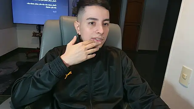 Jhoan saenz online show from November 19, 2025, 10:43 pm