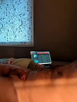 mustang69696 online show from November 24, 2025, 8:25 am