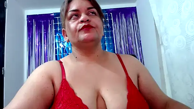 Snapshot of NAILAH_SANZ chatting on December 2, 2024, 3:54 am NAILAH SANZ online show from December 2, 2024, 3:54 am