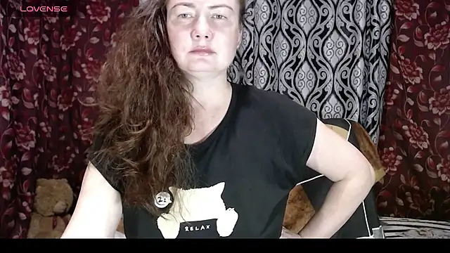 EmilyDoth online show from October 11, 2025, 1:34 pm