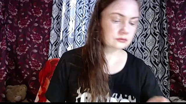 EmilyDoth online show from March 14, 2025, 3:04 am