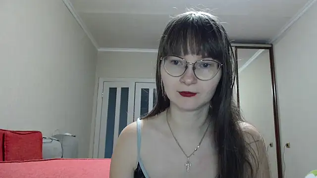 Snapshot of KiraGoldens chatting on November 28, 2025, 6:35 am KiraGoldens online show from November 28, 2025, 6:35 am