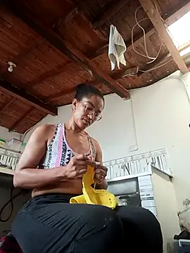 Snapshot of Bigassmommy_x chatting on October 22, 2025, 3:55 pm Bigassmommy x online show from October 22, 2025, 3:55 pm