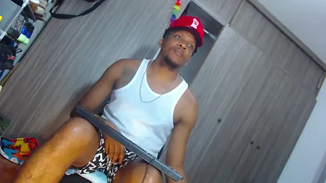 Snapshot of bigdickxblackx chatting on February 4, 2026, 11:33 pm bigdickxblackx online show from February 4, 2026, 11:33 pm