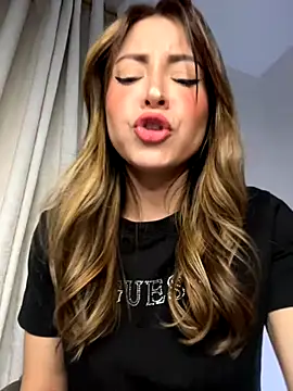 Snapshot of abby1nicolette chatting on November 15, 2025, 5:00 am abby1nicolette online show from November 15, 2025, 5:00 am