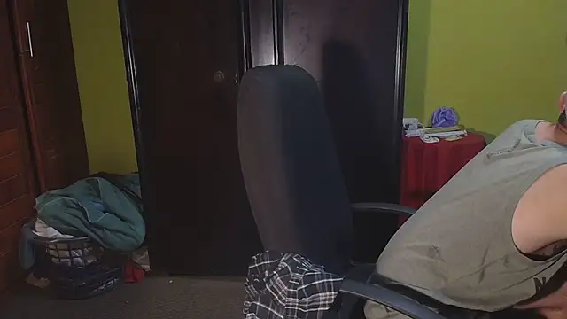 Snapshot of the-billy-blue chatting on March 3, 2026, 7:32 pm the-billy-blue online show from March 3, 2026, 7:32 pm