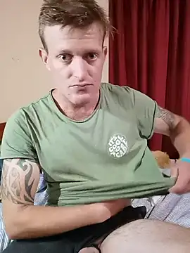 Snapshot of the-billy-blue chatting on December 21, 2025, 8:31 pm the-billy-blue online show from December 21, 2025, 8:31 pm