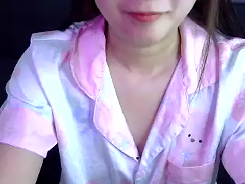 Snapshot of Bee_2k chatting on November 21, 2025, 4:55 am Bee 2k online show from November 21, 2025, 4:55 am