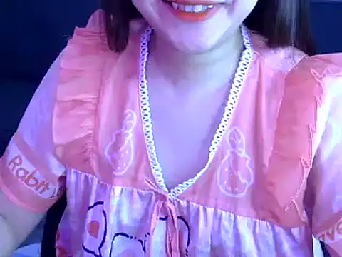 Snapshot of Bee_2k chatting on November 7, 2025, 4:50 am Bee 2k online show from November 7, 2025, 4:50 am