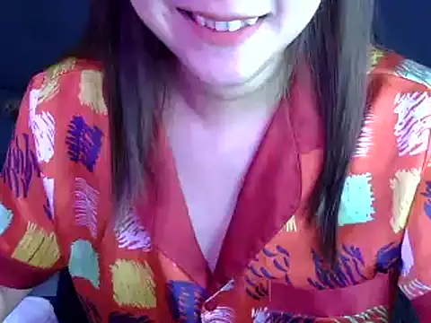 Snapshot of Bee_2k chatting on November 20, 2025, 4:57 am Bee 2k online show from November 20, 2025, 4:57 am