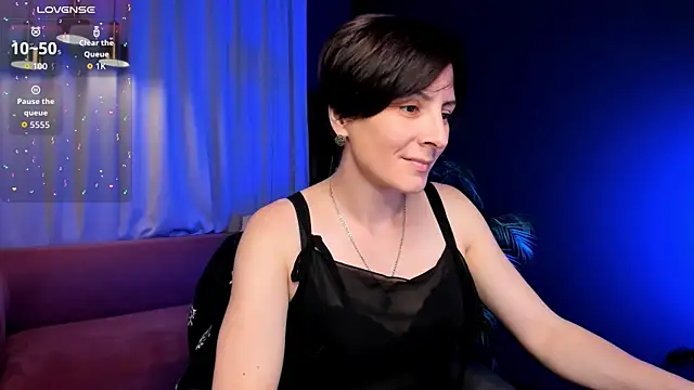 Snapshot of LorenDaze chatting on July 11, 2026, 1:55 pm LorenDaze online show from July 11, 2026, 1:55 pm